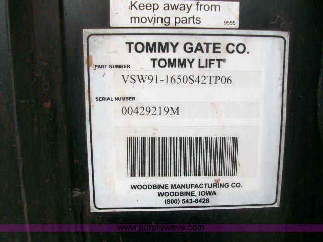 image for item A1196 2002 Chevrolet G3500 Express box van