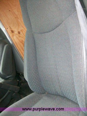 image for item A1196 2002 Chevrolet G3500 Express box van