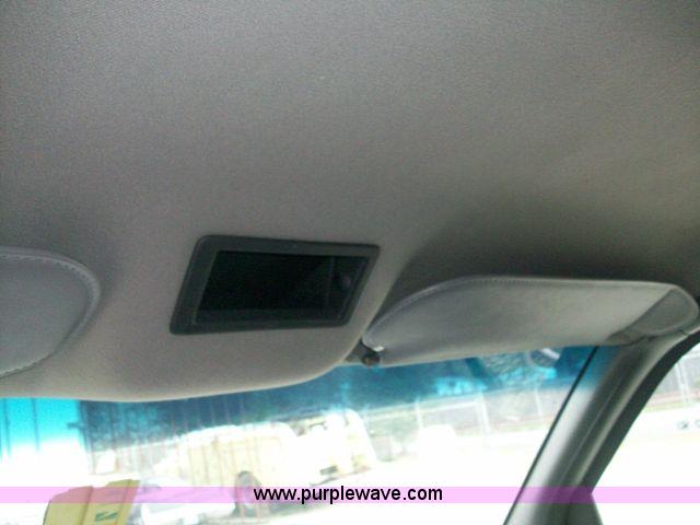 image for item A1196 2002 Chevrolet G3500 Express box van