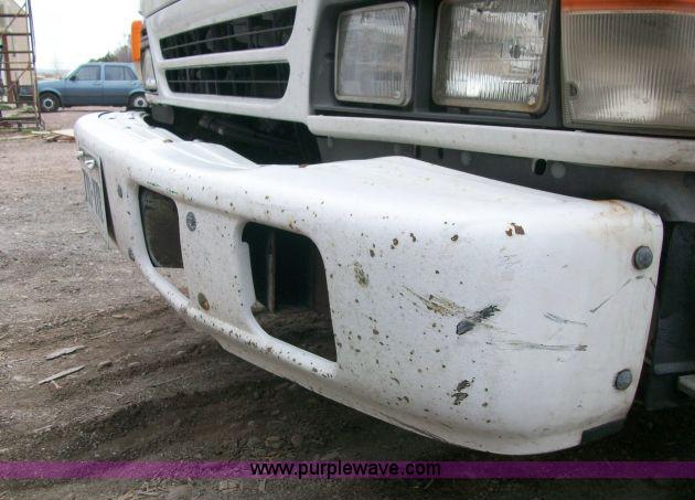 image for item A1213 2003 GMC W4500 15' box truck