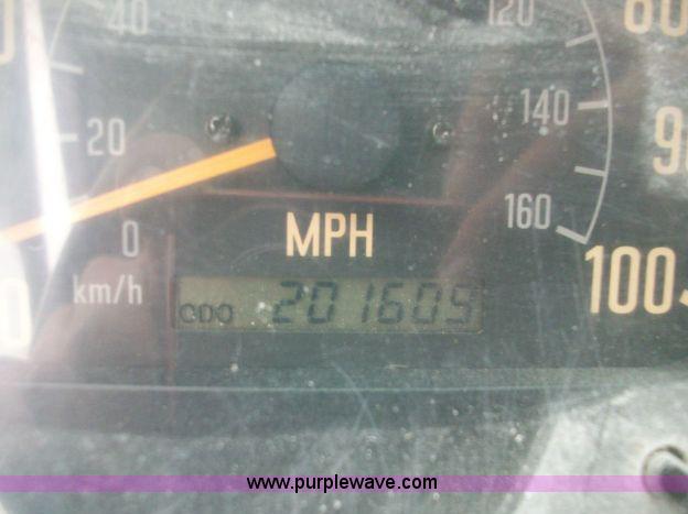 image for item A1213 2003 GMC W4500 15' box truck