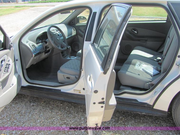 image for item A3582 2004 Chevrolet Malibu LS Maxx
