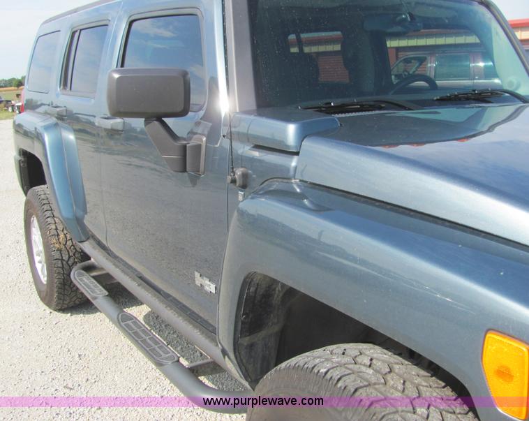 image for item A3592 2007 Hummer H3 SUV