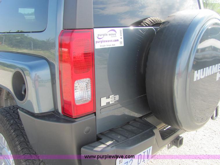 image for item A3592 2007 Hummer H3 SUV