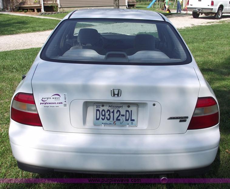 image for item A4017 1995 Honda Accord LX
