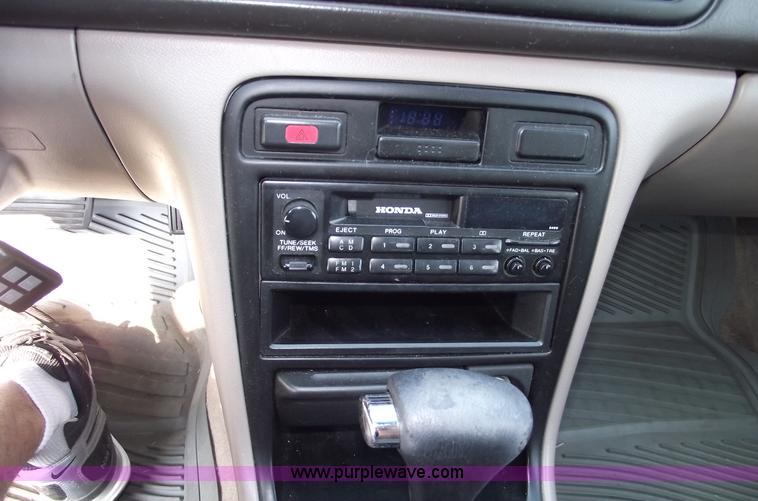 image for item A4017 1995 Honda Accord LX