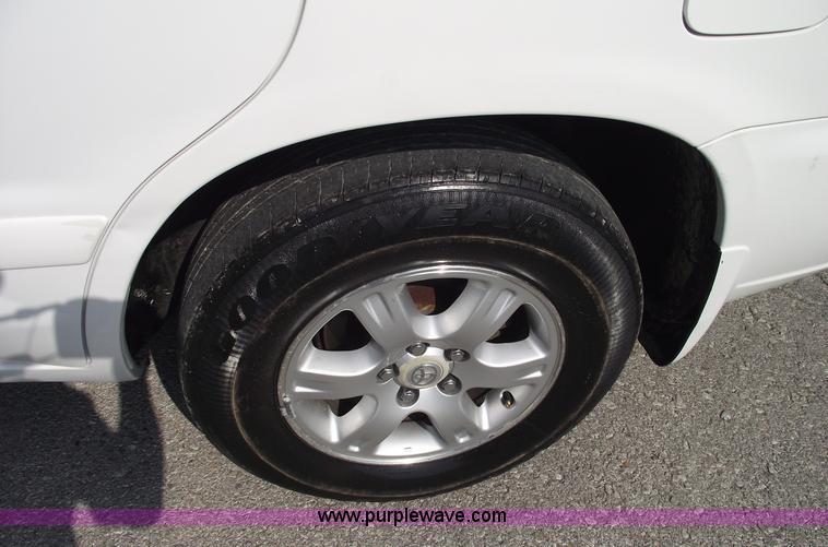 image for item A4069 2002 Toyota Highlander Limited SUV