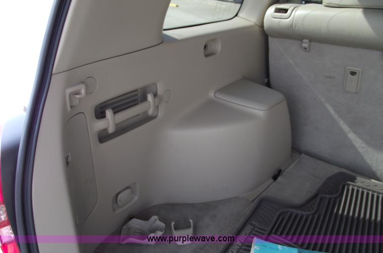 image for item A4069 2002 Toyota Highlander Limited SUV