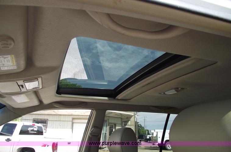 image for item A4069 2002 Toyota Highlander Limited SUV