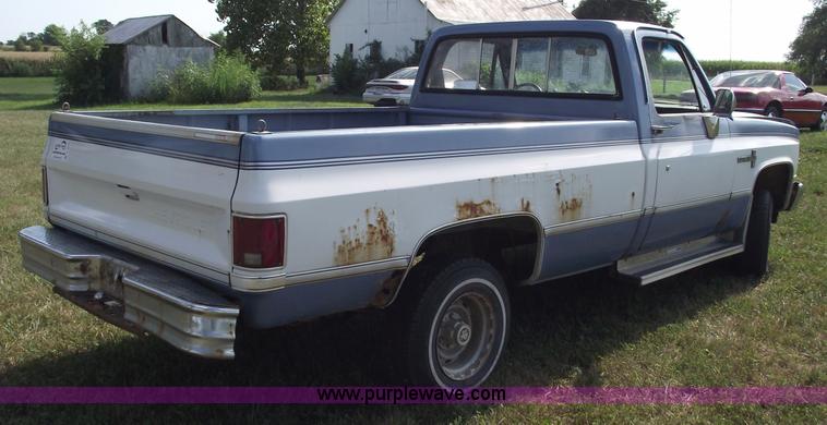 image for item A4079 1987 Chevrolet Custom Deluxe 10 pickup truck