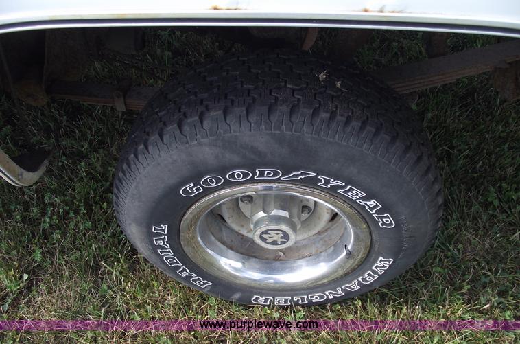 image for item A4079 1987 Chevrolet Custom Deluxe 10 pickup truck