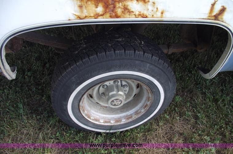 image for item A4079 1987 Chevrolet Custom Deluxe 10 pickup truck