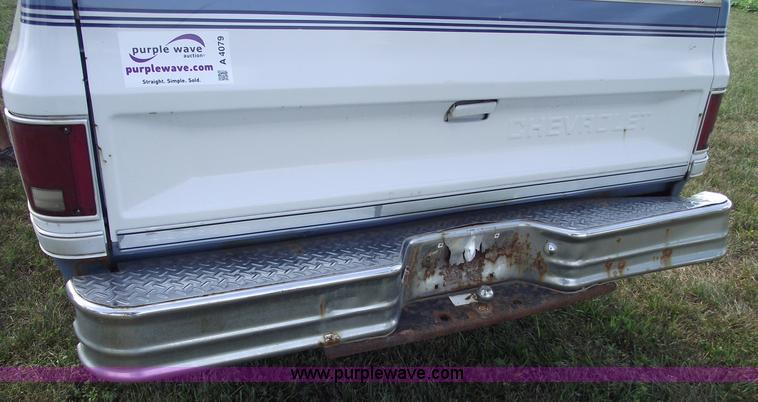 image for item A4079 1987 Chevrolet Custom Deluxe 10 pickup truck