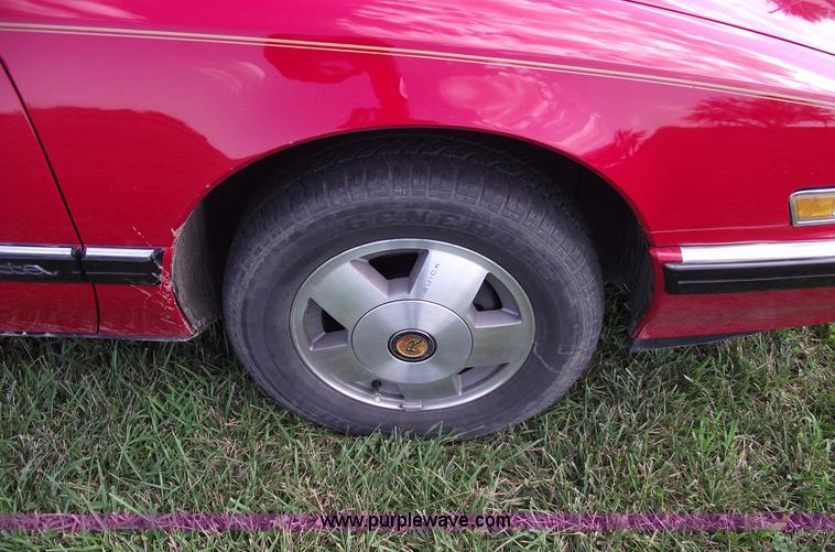 image for item A4080 1990 Buick Reatta