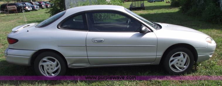 image for item A4081 2000 Ford Escort ZX2