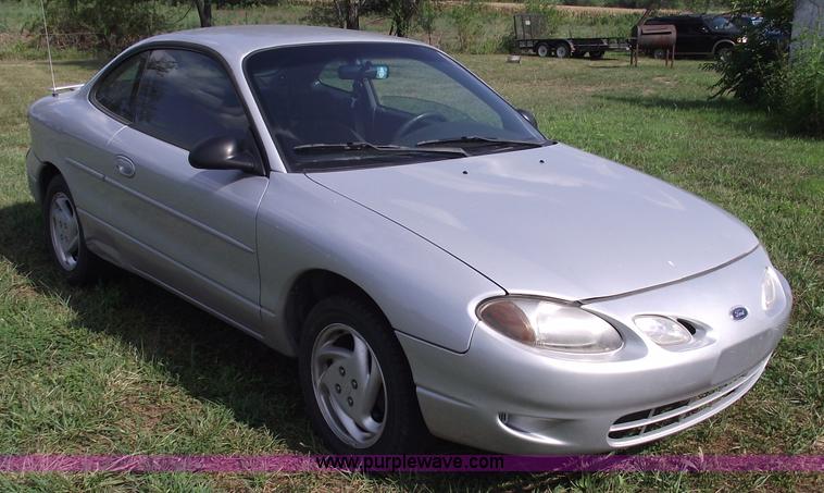 image for item A4081 2000 Ford Escort ZX2
