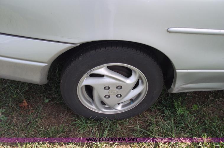 image for item A4081 2000 Ford Escort ZX2