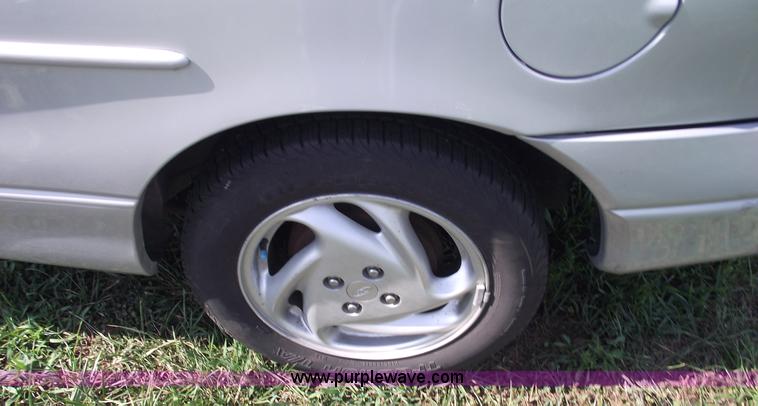 image for item A4081 2000 Ford Escort ZX2