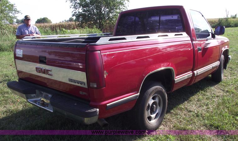 image for item A4086 1991 GMC Sierra 1500 SLE pickup truck
