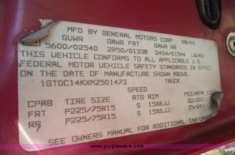 image for item A4086 1991 GMC Sierra 1500 SLE pickup truck