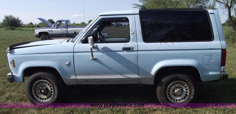 image for item A4087 1986 Ford Bronco II SUV