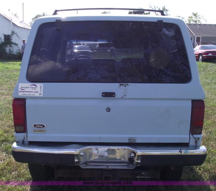 image for item A4087 1986 Ford Bronco II SUV