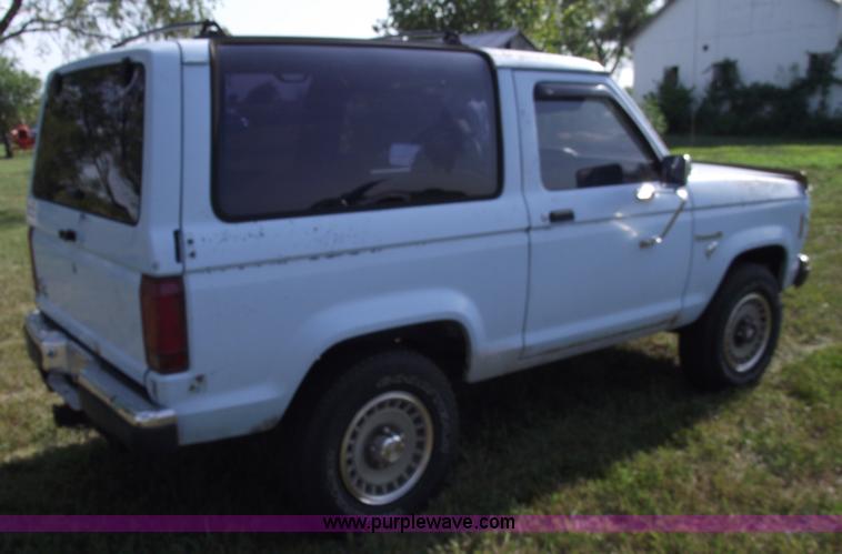 image for item A4087 1986 Ford Bronco II SUV