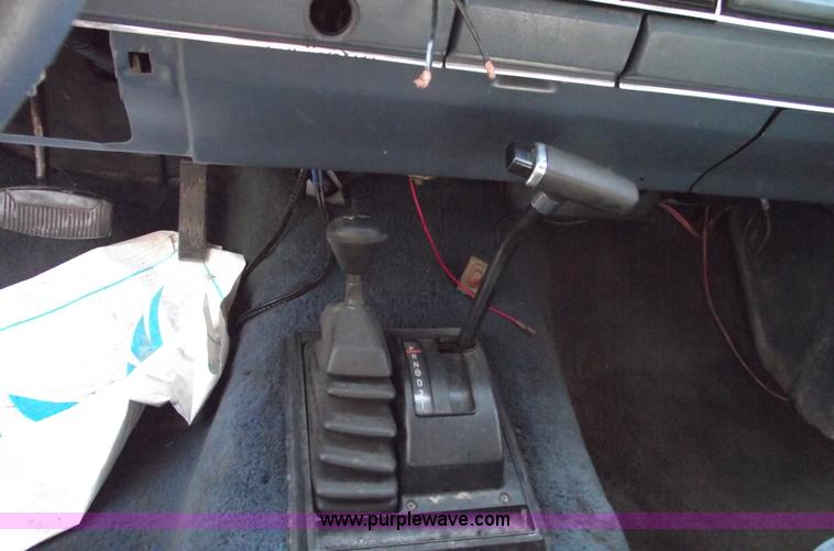 image for item A4087 1986 Ford Bronco II SUV