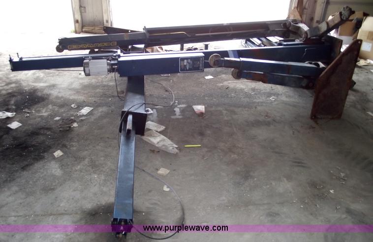 image for item A4105 Nussbaum 7,000 lb two-post auto lift