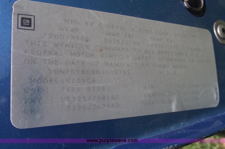 image for item A4232 1992 Chevrolet Suburban 1500 Silverado SUV