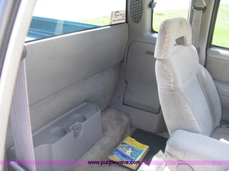 image for item A4295 1994 Chevrolet S10 LS extended cab pickup truck