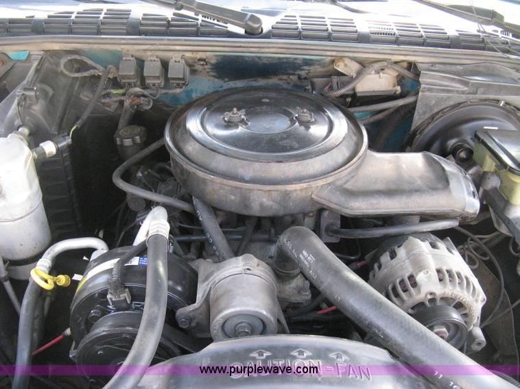 image for item A4295 1994 Chevrolet S10 LS extended cab pickup truck