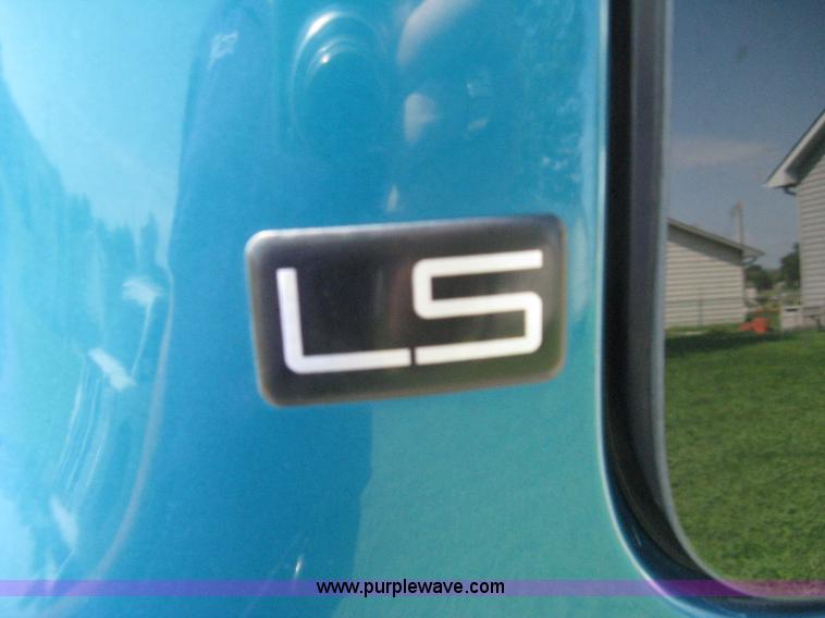 image for item A4295 1994 Chevrolet S10 LS extended cab pickup truck