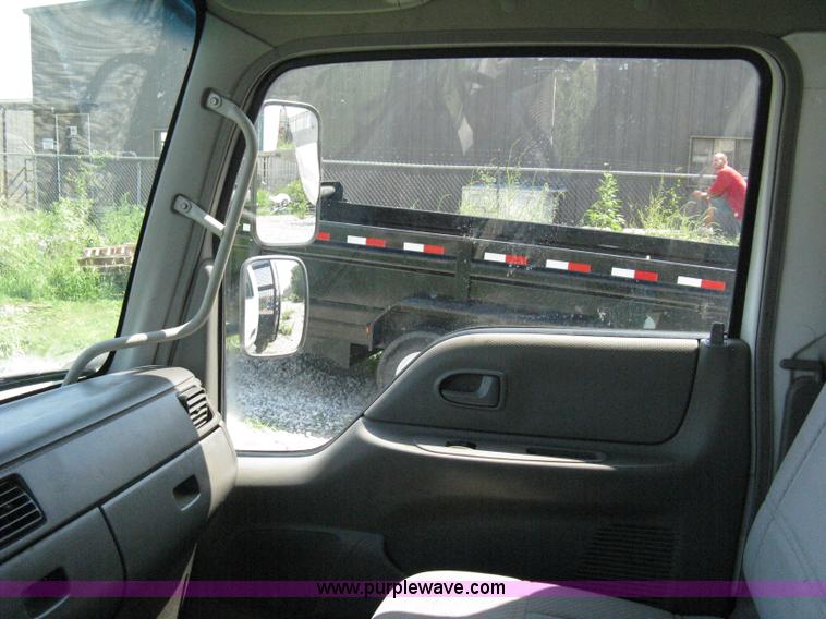 image for item A4297 2006 Ford LCF L45 flatbed utility truck