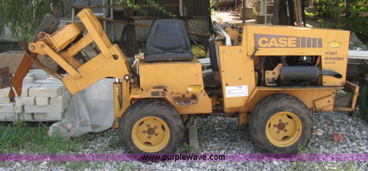 image for item A4298 Case Maxi Sneaker Series B vibratory plow