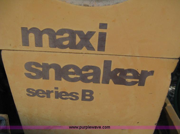 image for item A4298 Case Maxi Sneaker Series B vibratory plow