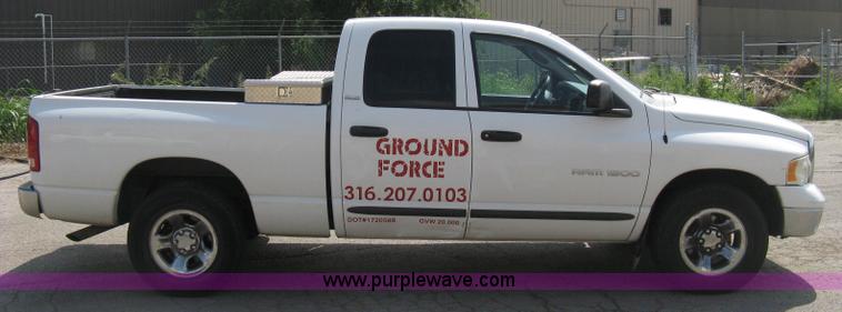 image for item A4299 2002 Dodge Ram 1500 SLT quad cab pickup truck