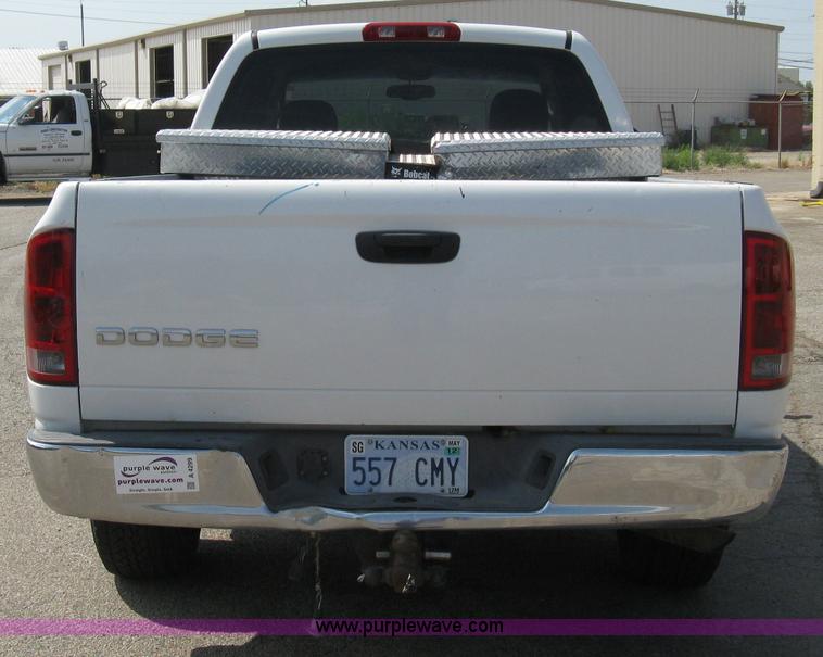 image for item A4299 2002 Dodge Ram 1500 SLT quad cab pickup truck