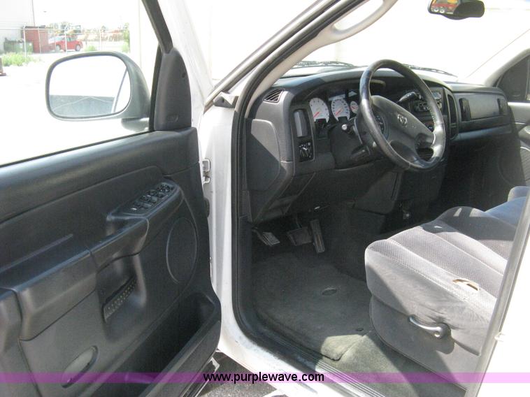 image for item A4299 2002 Dodge Ram 1500 SLT quad cab pickup truck