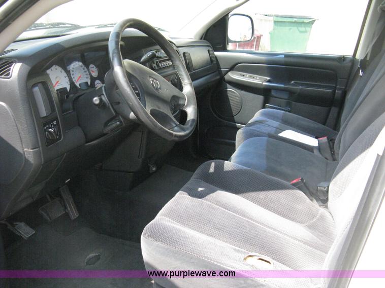 image for item A4299 2002 Dodge Ram 1500 SLT quad cab pickup truck