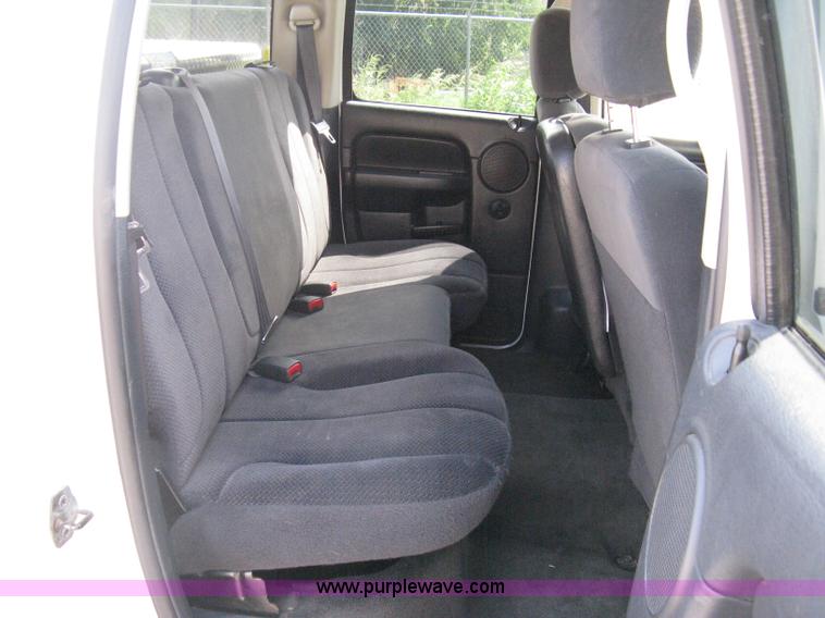 image for item A4299 2002 Dodge Ram 1500 SLT quad cab pickup truck