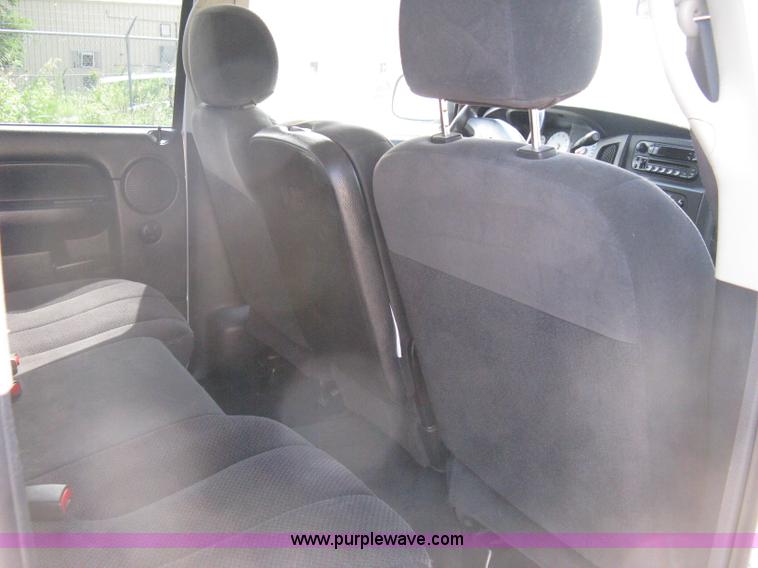 image for item A4299 2002 Dodge Ram 1500 SLT quad cab pickup truck