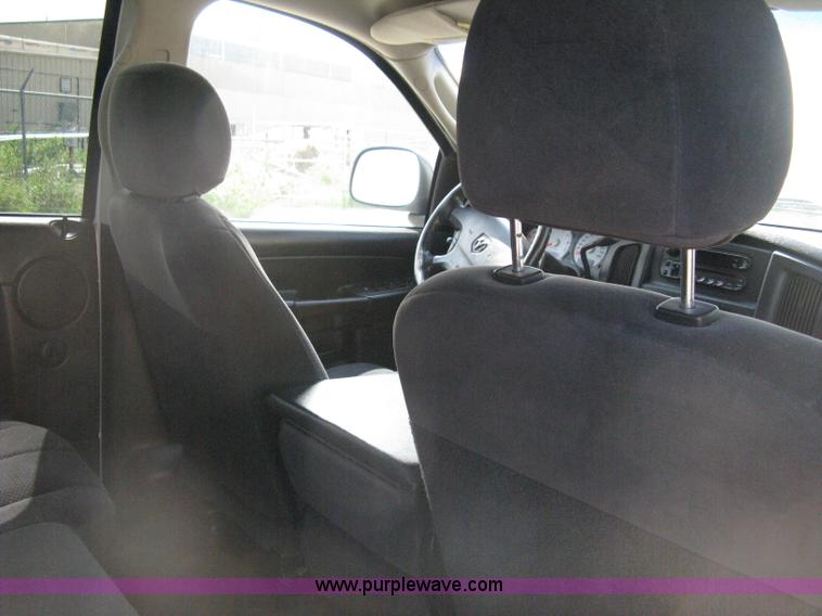 image for item A4299 2002 Dodge Ram 1500 SLT quad cab pickup truck