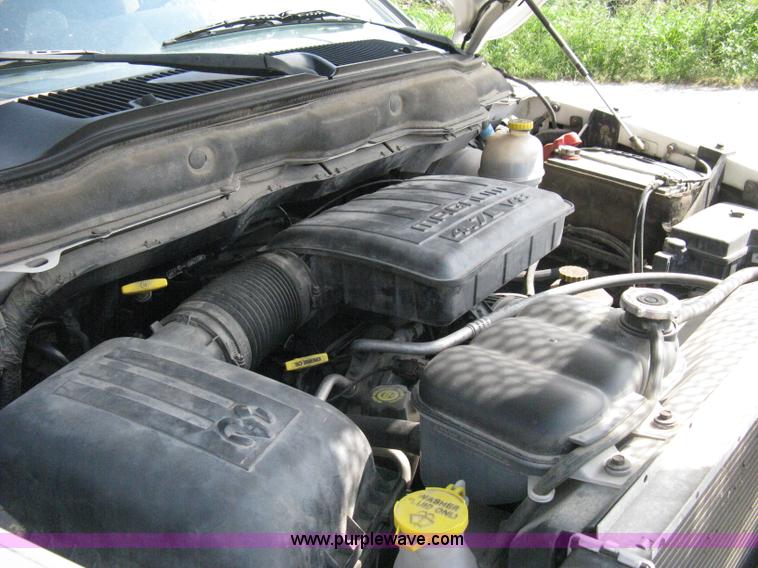 image for item A4299 2002 Dodge Ram 1500 SLT quad cab pickup truck