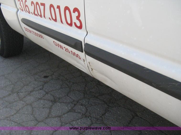 image for item A4299 2002 Dodge Ram 1500 SLT quad cab pickup truck