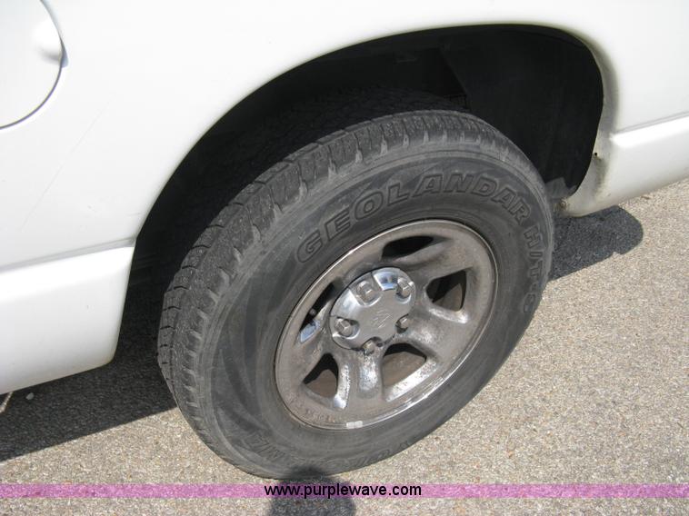 image for item A4299 2002 Dodge Ram 1500 SLT quad cab pickup truck