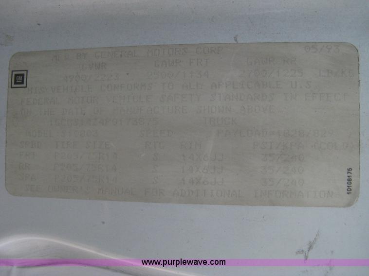 image for item A4303 1993 Chevrolet S10 pickup truck