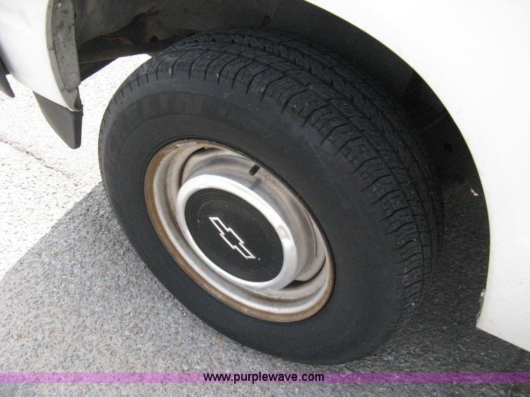 image for item A4303 1993 Chevrolet S10 pickup truck