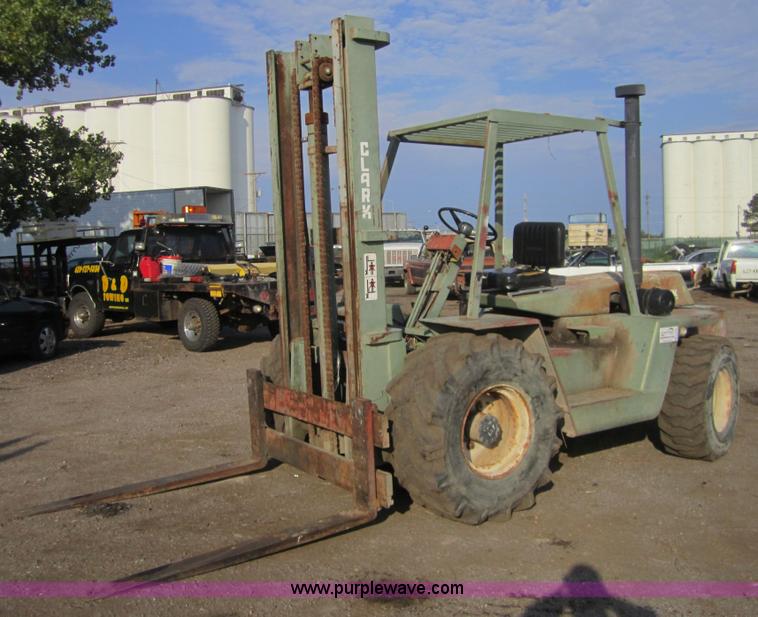 image for item A4709 Clark IT80D forklift