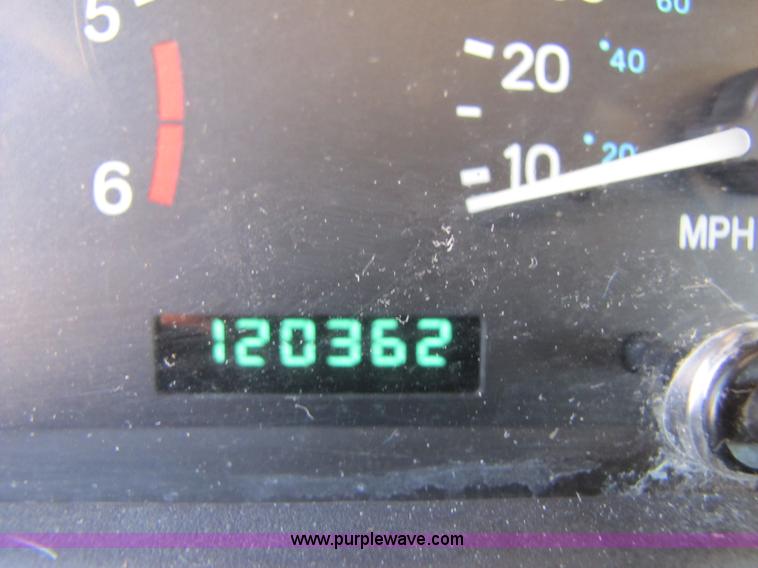 image for item A5062 1999 Jeep Wrangler SE SUV